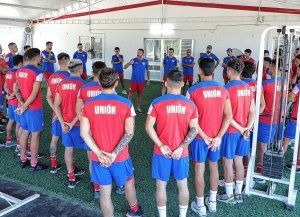 El plantel de Unión, con Cristian González a la cabeza, puso primera en Casasol