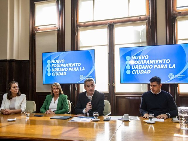 El intendente presentó hoy una millonaria inversión en equipamiento urbano.