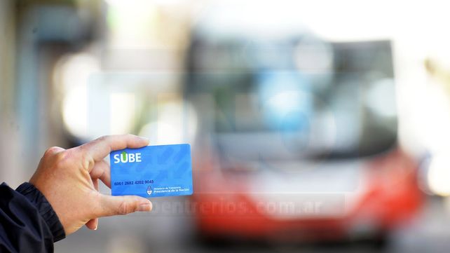 Actualmente está en vigencia el sistema SUBE como el pago con dinero en efectivo.