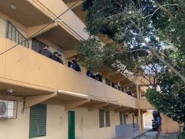 El palier del edificio en momentos del hallazgo