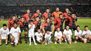 Colón visitará a Brown de Adrogué con el mismo equipo que viene de igualar con Temperley.