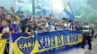 Los hinchas de Boca presente en el hotel de Salta.