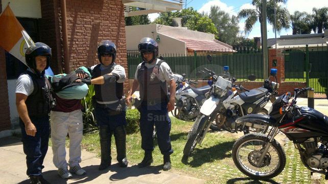 Detuvieron a dos violentos delincuentes que recibieron a los tiros a la policía