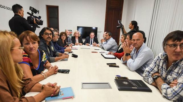 Los docentes rechazaron una nueva oferta salarial y se tensa el conflicto