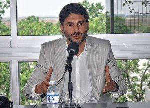 Paritarias: Pullaro prometió que los salarios aumentarán todo lo que nos dé el cuero
