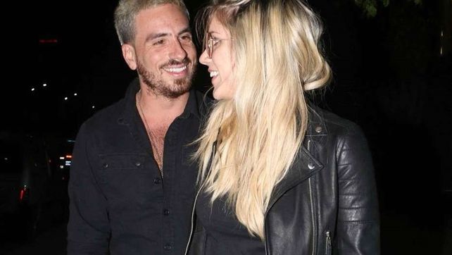 Fede Bal escrachó a Laurita bailando alocadamente en la cama
