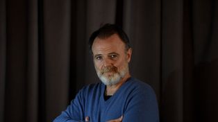 Luis Machín vuelve a Rosario: El teatro es mi refugio