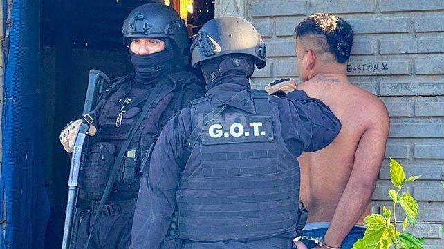 EL hombre fue detenido durante un allanamiento.