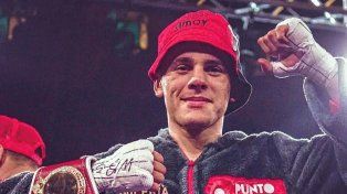 Alan Crenz derrotó al colombiano Orobio en el gimnasio Roque Otrino de Colón.