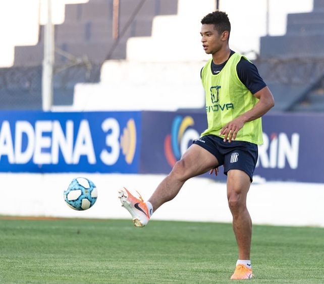 Unión estaría interesado en el colombiano Diego Valoyes