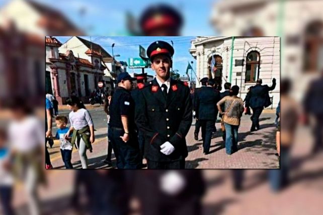 Un bombero encontró 30.000 pesos y buscó a la dueña para devolvérselos
