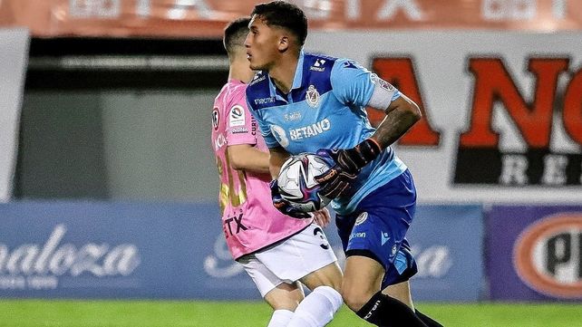 Chile convocó un arquero de urgencia para visitar a Bolivia