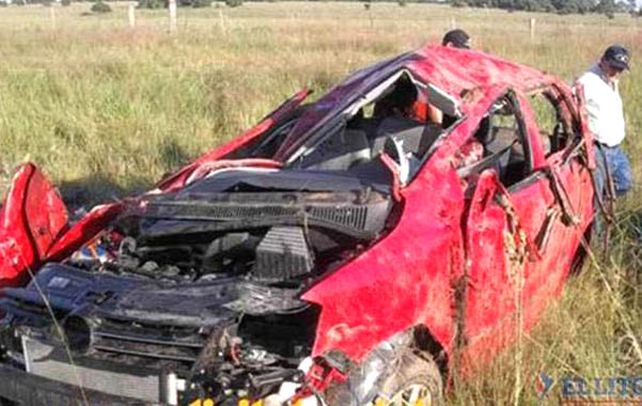 Trágico. El Suran con cinco ocupantes accidentado en Corrientes.