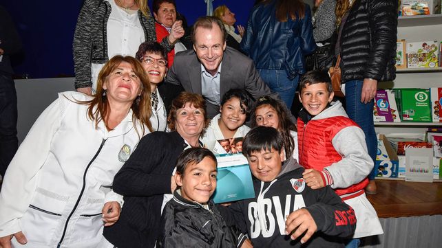 Bordet reclamó a los gremios docentes mantener el diálogo