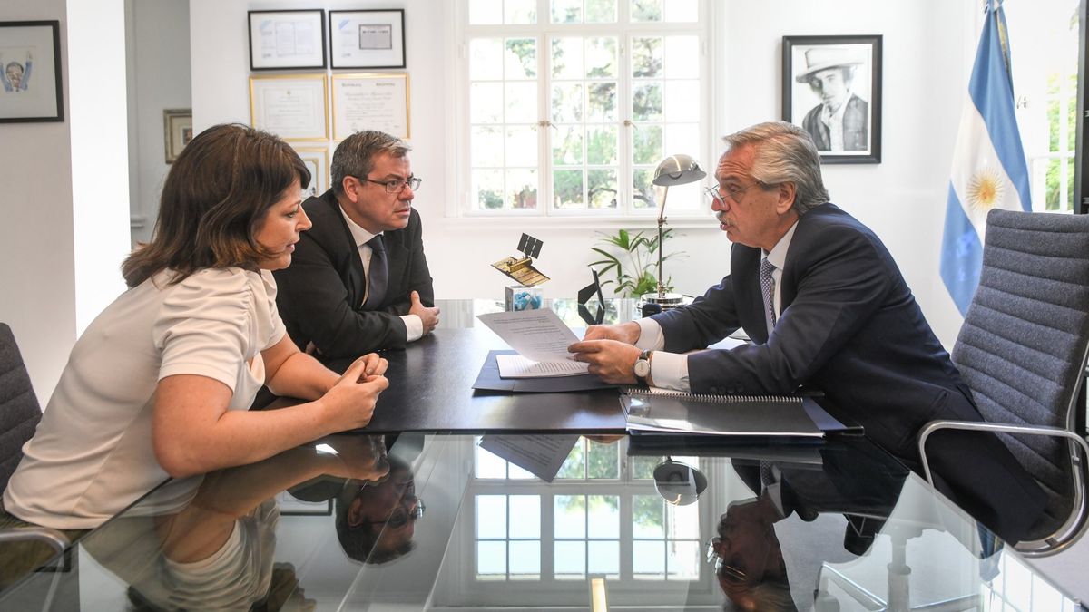 Fernández presentó el pedido de juicio político a la Corte Suprema