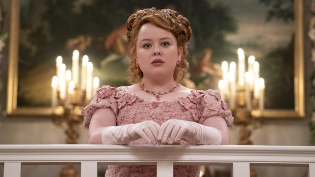Nicola Coughlan interpreta a Penelope en la serie Bridgerton
