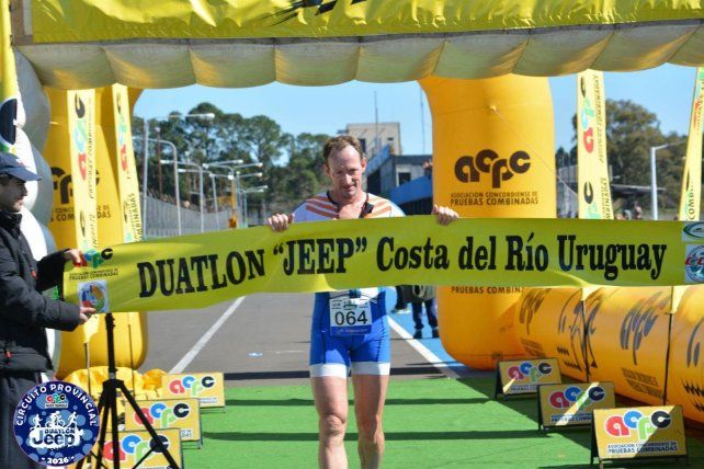 Rode (foto) ganó por primera vez y Brunini festejó el título anticipado en Concordia. Una nueva competencia de Duatlón.
