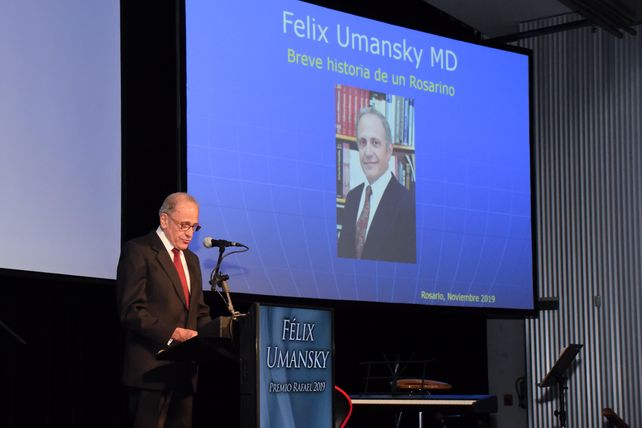 Félix Umansky: Hay que tratar al enfermo como si fuera un familiar o vos mismo