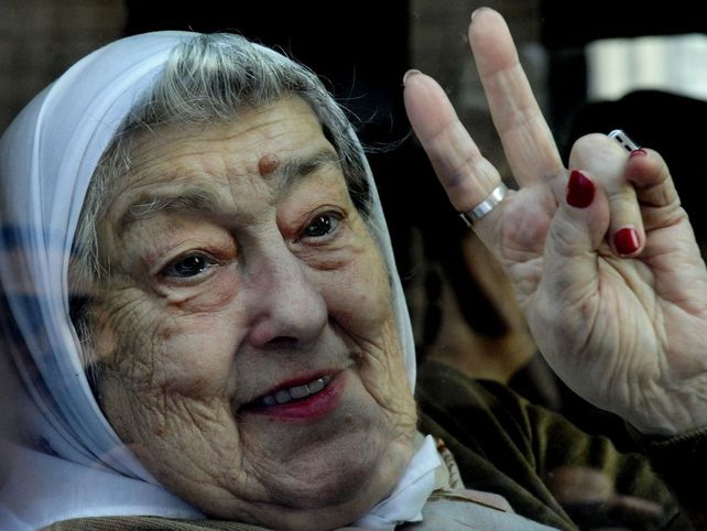 Hebe de Bonafini inició su lucha militante cuando desaparecieron dos de sus tres hijos en 1977.