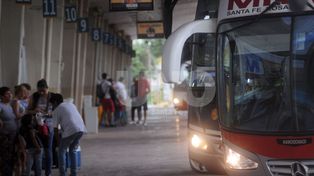Dictan conciliación obligatoria en el conflicto para el transporte de larga distancia