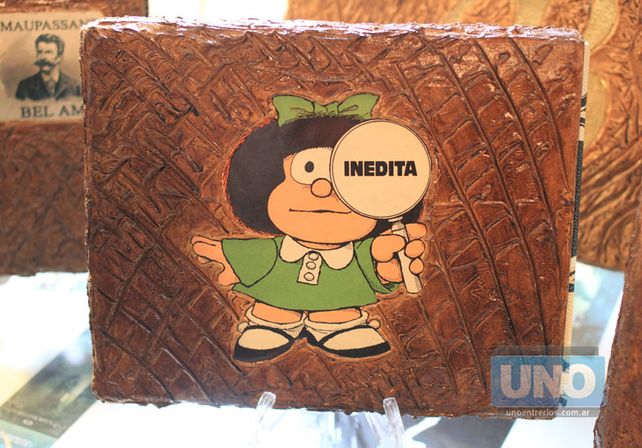 Base. Cuenta que sus trabajos tienen “todo tipo” de materiales”   Foto UNO/Juan Ignacio Pereira