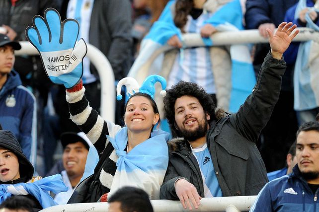 Argentina ganó de la mano de Messi
