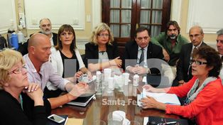 Paritaria docente: el gobierno propuso mejorar la primera cuota de aumento