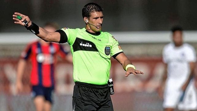 Con Andrés Merlos como juez