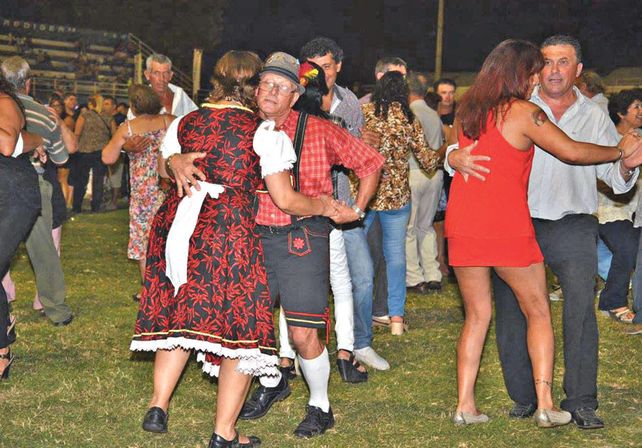 Una nueva edición exitosa de la Fiesta de la Cerveza en Crespo