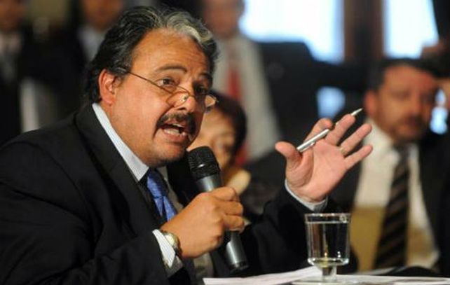 Finalmente Cameron dio un paso al costado y su lugar será ocupado por Mariana Matranga.