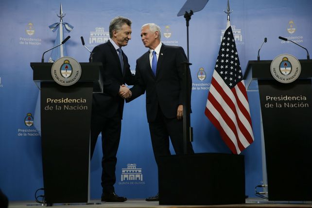 El vice estadounidense felicitó al mandatario nacional por su transformación económica.