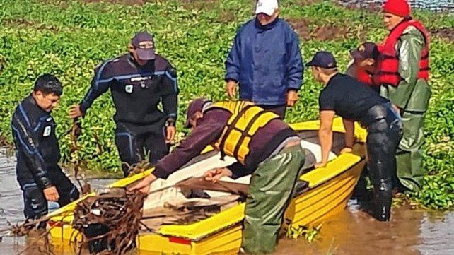 La lancha qie iban los pescadores en el Paraná.
