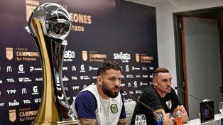 Los arqueros del Canalla y el Millonario se refirieron al duelo en Santiago del Estero.
