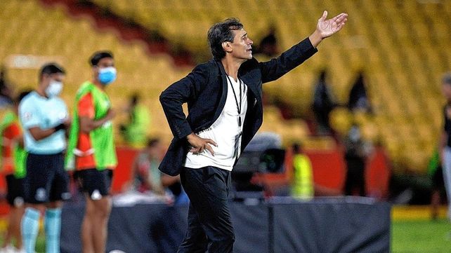 Fabián Bustos es uno de los técnicos que le ofrecieron a la dirigencia de Colón.
