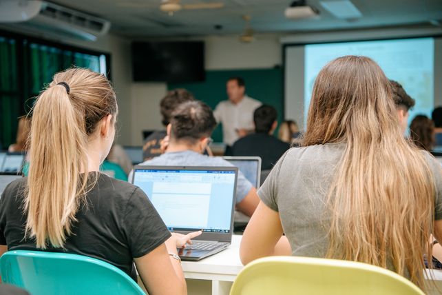 Programación: crear el mañana estudiando una profesión con futuro