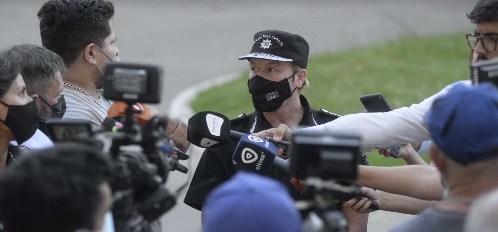 La jefa de Policía provincial avaló el accionar de los efectivos que redujeron al repartidor. La titular de la fuerza, en conferencia de prensa, justificó a los agentes y dijo que actuaron así porque el hombre implicado