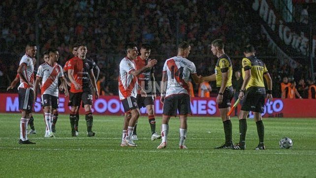 El minuto a minuto del duelo entre Colón y River