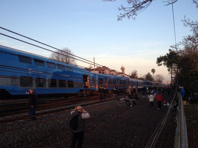 Tres muertos tras un nuevo choque de trenes del ferrocarril Sarmiento
