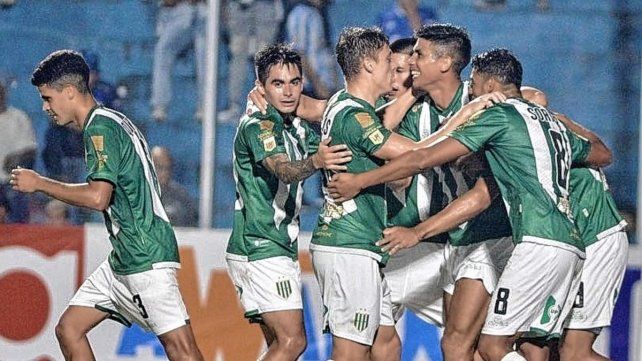 Banfield ganó ante su gente.