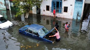 Un fuerte temporal provocó inundaciones en muchas zonas del Amba