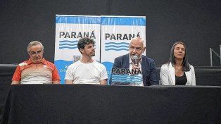El presidente de la FEVA, Juan Antonio Sardo, encabezó la presentación en Paraná.