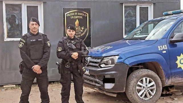 Agentes del Cuerpo Guardia de Infantería le salvaron la vida a un bebé de un mes tras practicarle maniobras de RCP en Alto Verde.