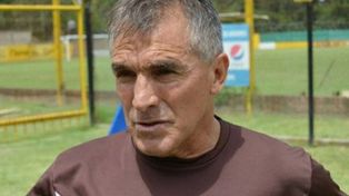 Roque Alfaro surgió en Newells y jugó nueve temporadas en el primer equipo.&nbsp;