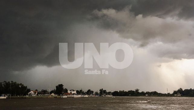 Bajó más de 10 grados la temperatura y sigue vigente un alerta por tormentas