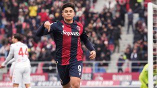 Santiago Castro abrió el camino del triunfo de Bologna ante Monza