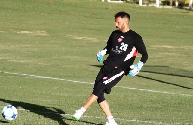 El uruguayo Matías Castro rescindió su contrato con Unión