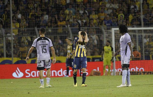 Marco Ruben sufre en la derrota frente a Barracas Central, la primera de esta seguidilla.