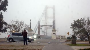 La ciudad de Santa Fe, entre la niebla y el humo