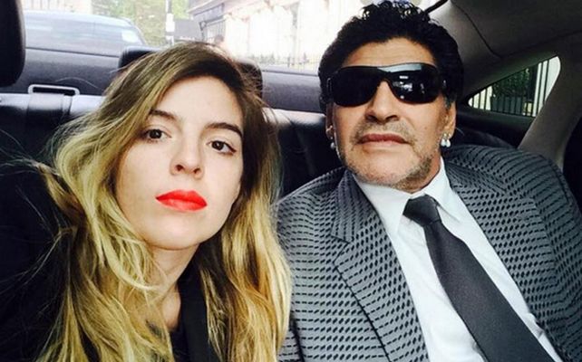 ¡Lo que él no entiende que haga lo que haga yo voy a ser su hija siempre!