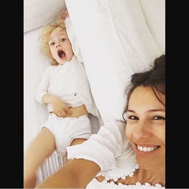 El tierno video de Pampita para entretener a su hijo Benicio que no tuvo clases